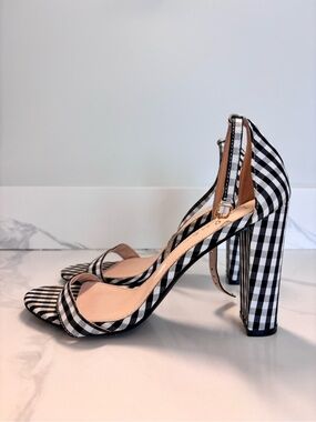 Lulus Gingham Ankle-Strap Block Heel Sandals - Black & White